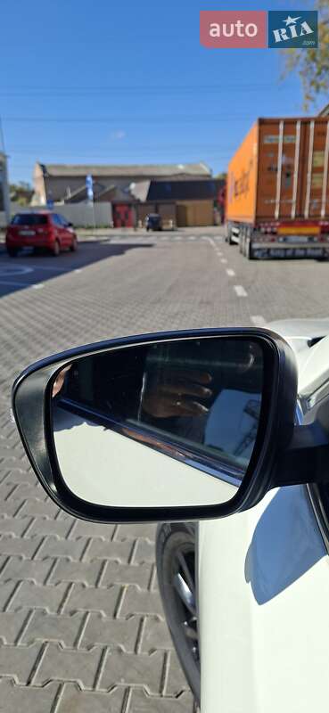 Внедорожник / Кроссовер Nissan Rogue 2018 в Одессе