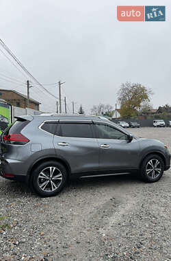 Внедорожник / Кроссовер Nissan Rogue 2019 в 