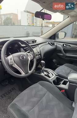 Внедорожник / Кроссовер Nissan Rogue 2016 в Александрие