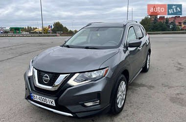 Внедорожник / Кроссовер Nissan Rogue 2018 в 