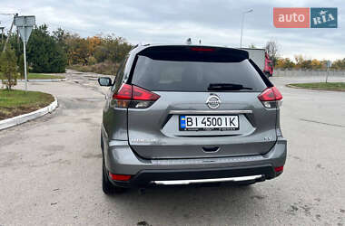 Внедорожник / Кроссовер Nissan Rogue 2018 в 