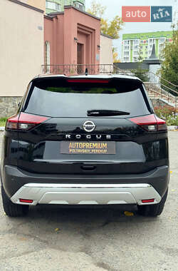 Внедорожник / Кроссовер Nissan Rogue 2021 в 