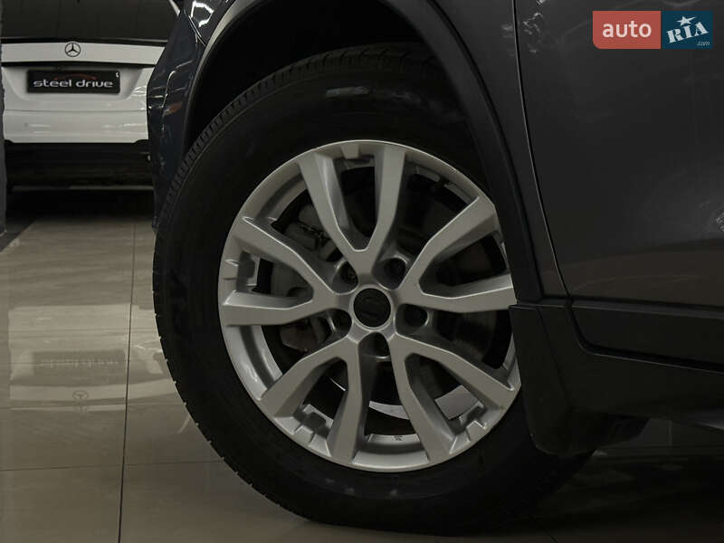 Позашляховик / Кросовер Nissan Rogue 2017 в Миколаєві