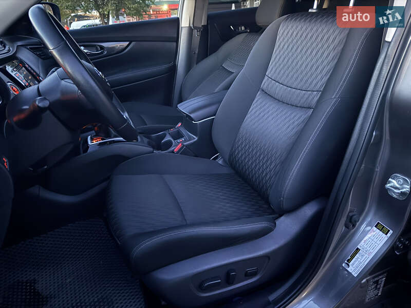 Позашляховик / Кросовер Nissan Rogue 2019 в Миколаєві