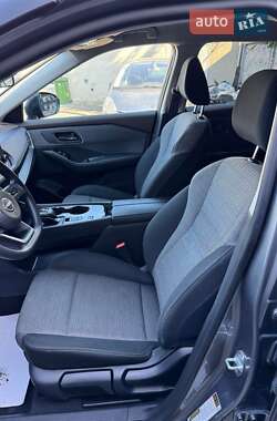 Внедорожник / Кроссовер Nissan Rogue 2022 в Нововолынске