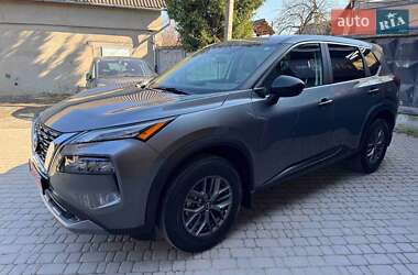 Внедорожник / Кроссовер Nissan Rogue 2022 в Нововолынске
