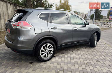 Внедорожник / Кроссовер Nissan Rogue 2015 в 