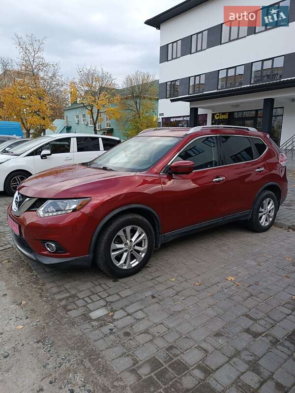 Внедорожник / Кроссовер Nissan Rogue 2016 в Маневичах