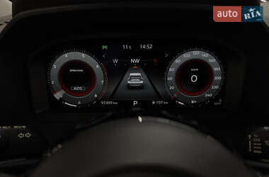 Внедорожник / Кроссовер Nissan Rogue 2020 в 