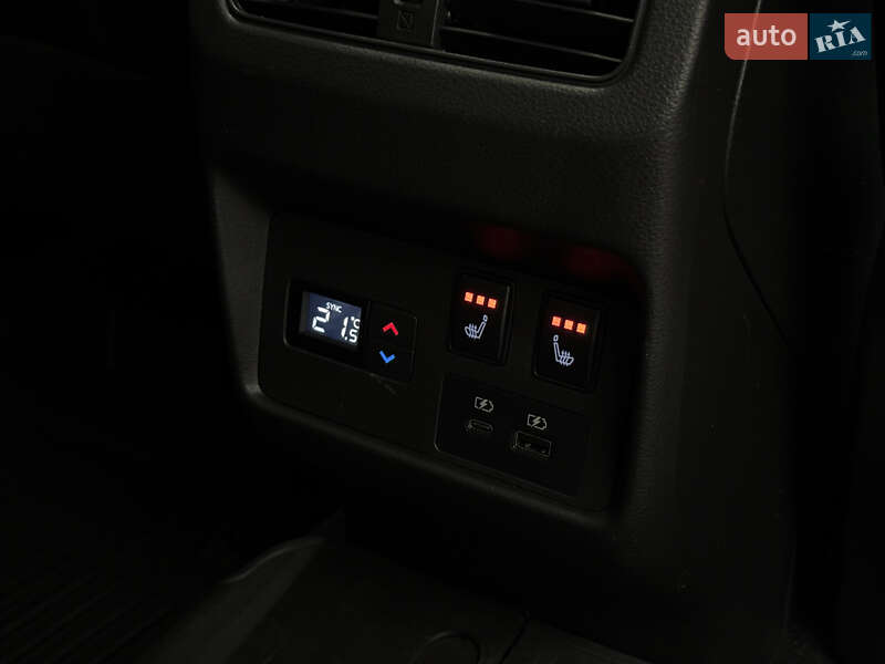 Позашляховик / Кросовер Nissan Rogue 2020 в Миколаєві фото 32 Позашляховик / Кросовер Nissan Rogue 2020 в Миколаєві