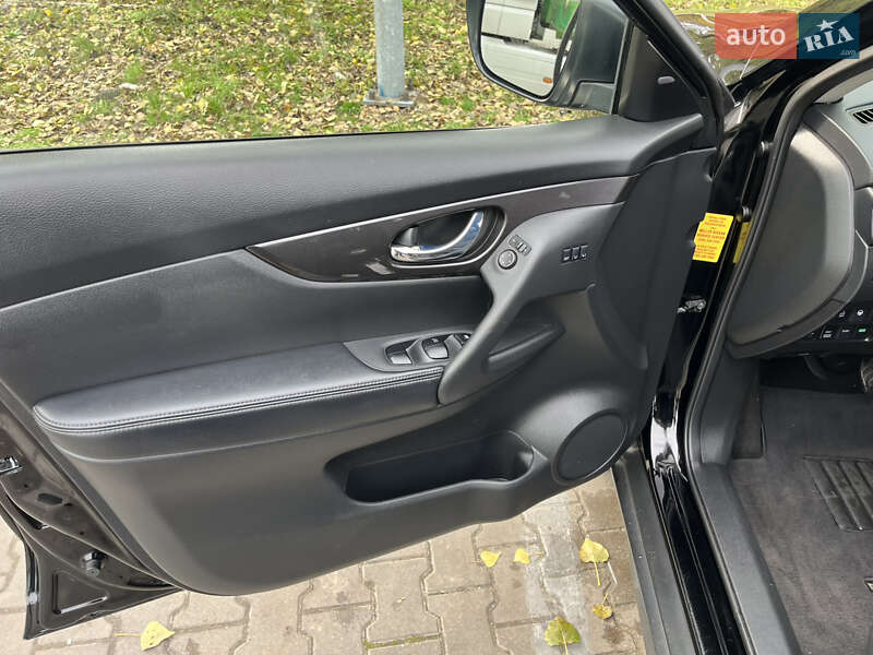 Внедорожник / Кроссовер Nissan Rogue 2018 в Киеве фото 12 Внедорожник / Кроссовер Nissan Rogue 2018 в Киеве