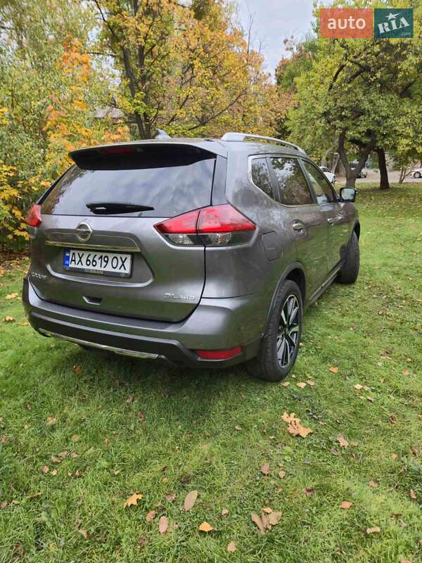 Позашляховик / Кросовер Nissan Rogue 2018 в Харкові