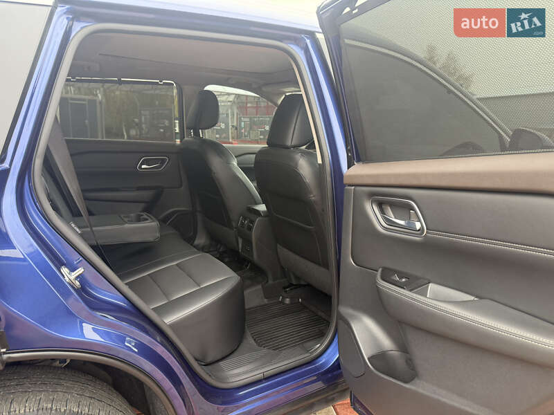 Позашляховик / Кросовер Nissan Rogue 2021 в Білій Церкві