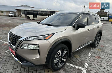 Внедорожник / Кроссовер Nissan Rogue 2020 в 