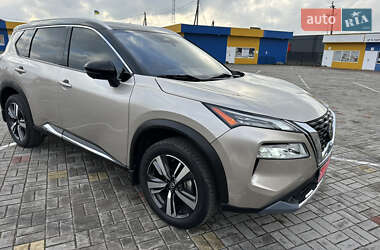 Внедорожник / Кроссовер Nissan Rogue 2020 в 