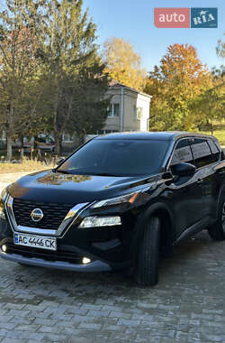 Позашляховик / Кросовер Nissan Rogue 2020 в  фото 3 Позашляховик / Кросовер Nissan Rogue 2020 в