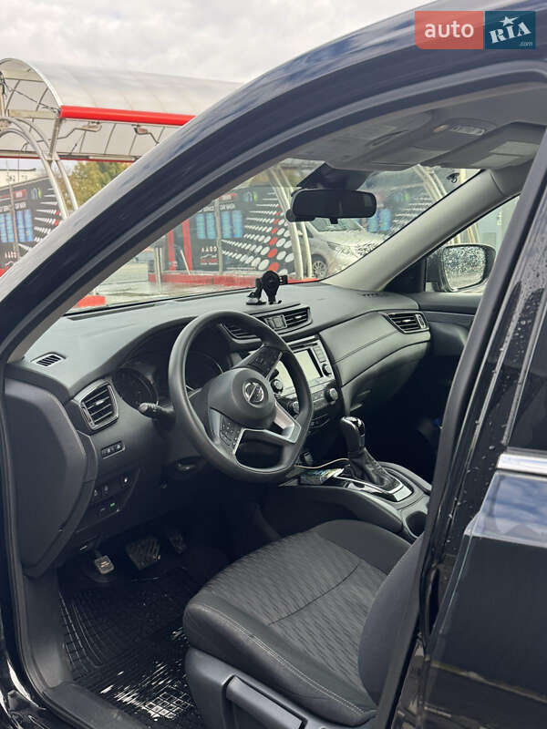 Внедорожник / Кроссовер Nissan Rogue 2020 в Полтаве