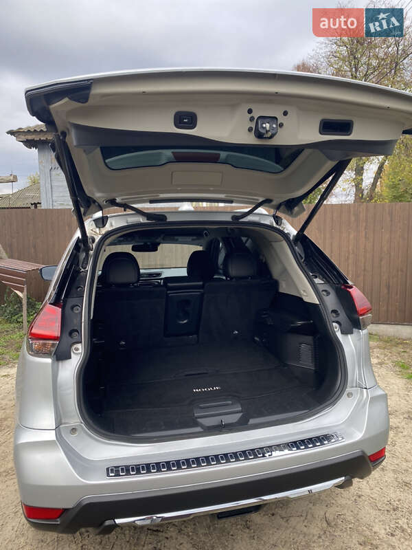 Внедорожник / Кроссовер Nissan Rogue 2019 в Конотопе