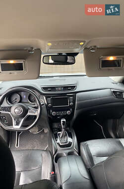 Внедорожник / Кроссовер Nissan Rogue 2019 в 