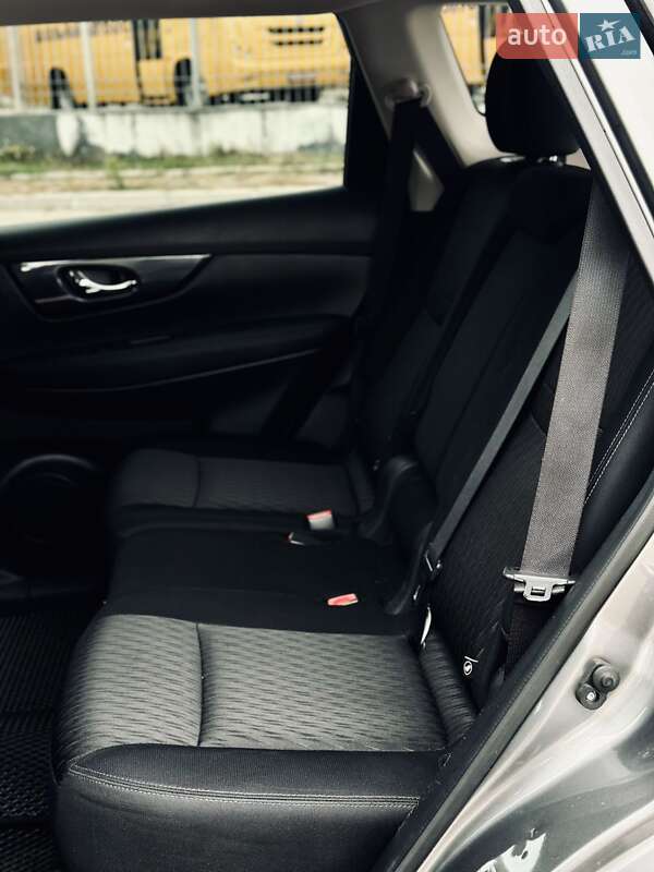 Позашляховик / Кросовер Nissan Rogue 2017 в Кропивницькому