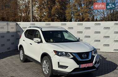 Позашляховик / Кросовер Nissan Rogue 2017 в Луцьку Позашляховик / Кросовер Nissan Rogue 2017 в Луцьку