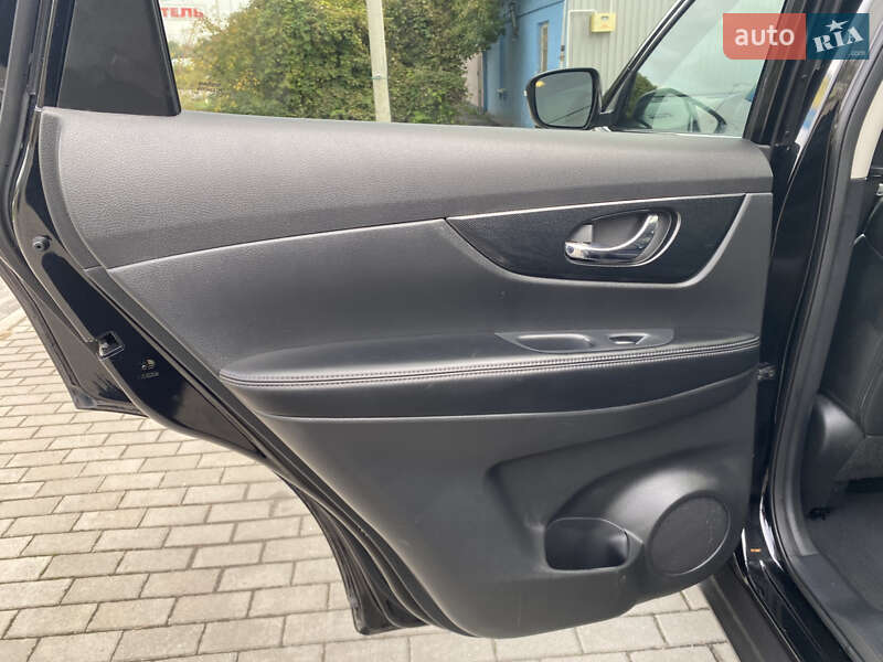 Внедорожник / Кроссовер Nissan Rogue 2015 в Полтаве фото 32 Внедорожник / Кроссовер Nissan Rogue 2015 в Полтаве