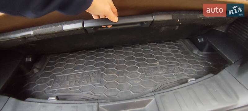 Внедорожник / Кроссовер Nissan Rogue 2019 в Ирпене