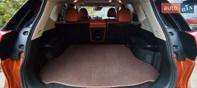 Внедорожник / Кроссовер Nissan Rogue 2019 в Ирпене