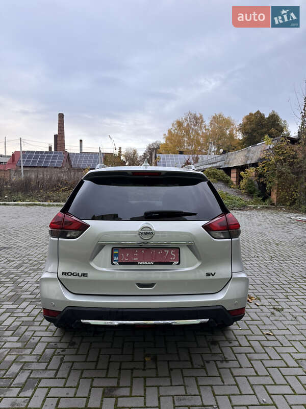 Внедорожник / Кроссовер Nissan Rogue 2018 в Ромнах