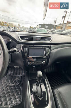 Позашляховик / Кросовер Nissan Rogue 2015 в  фото 29 Позашляховик / Кросовер Nissan Rogue 2015 в