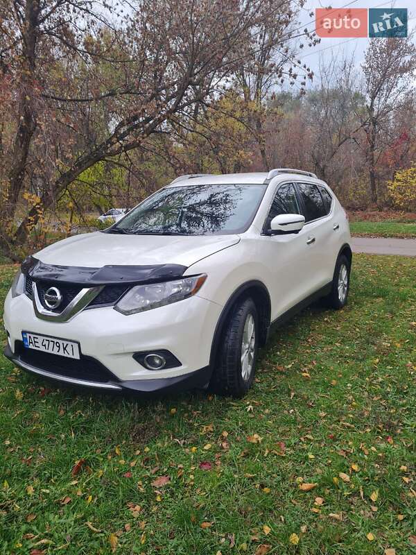 Внедорожник / Кроссовер Nissan Rogue 2016 в Днепре