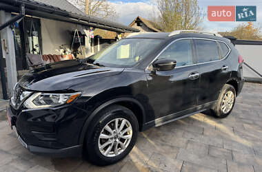 Позашляховик / Кросовер Nissan Rogue 2019 в 