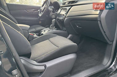 Позашляховик / Кросовер Nissan Rogue 2019 в 