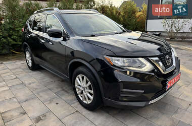 Позашляховик / Кросовер Nissan Rogue 2019 в 