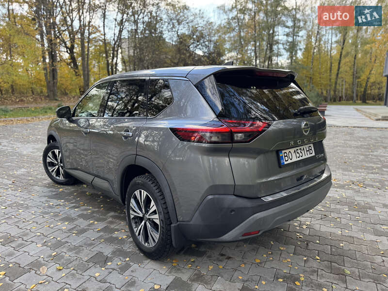 Внедорожник / Кроссовер Nissan Rogue 2020 в Тернополе