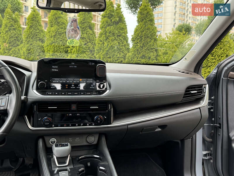 Позашляховик / Кросовер Nissan Rogue 2021 в Одесі