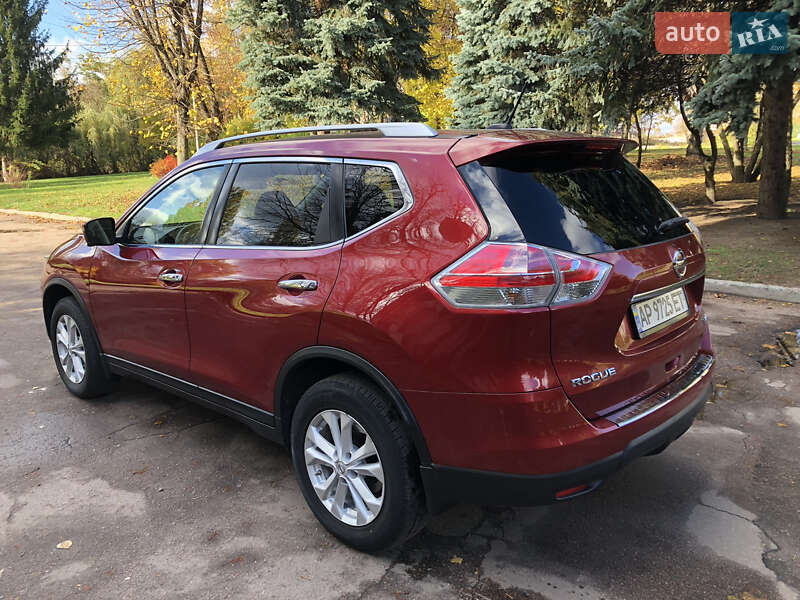 Внедорожник / Кроссовер Nissan Rogue 2016 в Житомире
