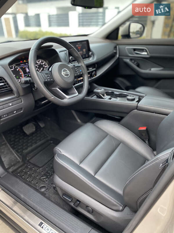 Позашляховик / Кросовер Nissan Rogue 2021 в Рівному