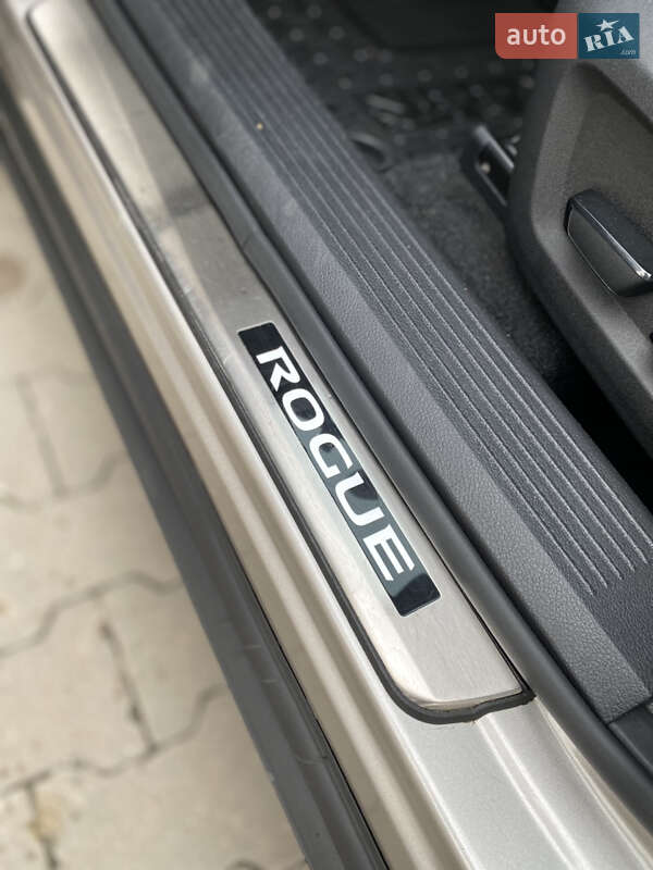 Позашляховик / Кросовер Nissan Rogue 2021 в Рівному