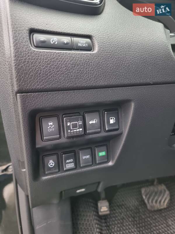 Позашляховик / Кросовер Nissan Rogue 2018 в Броварах