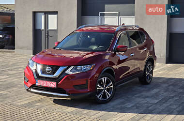 Внедорожник / Кроссовер Nissan Rogue 2019 в Луцке