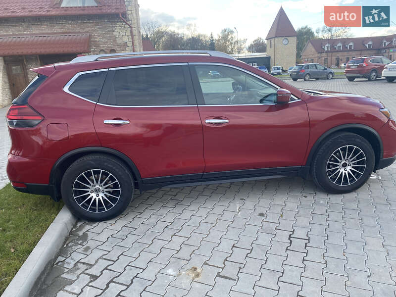 Позашляховик / Кросовер Nissan Rogue 2017 в Бережанах