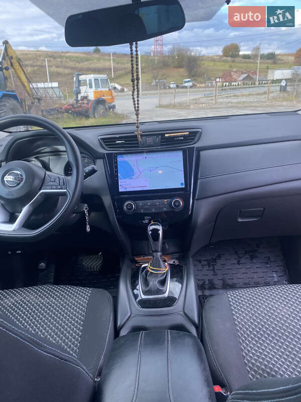 Позашляховик / Кросовер Nissan Rogue 2017 в Бережанах