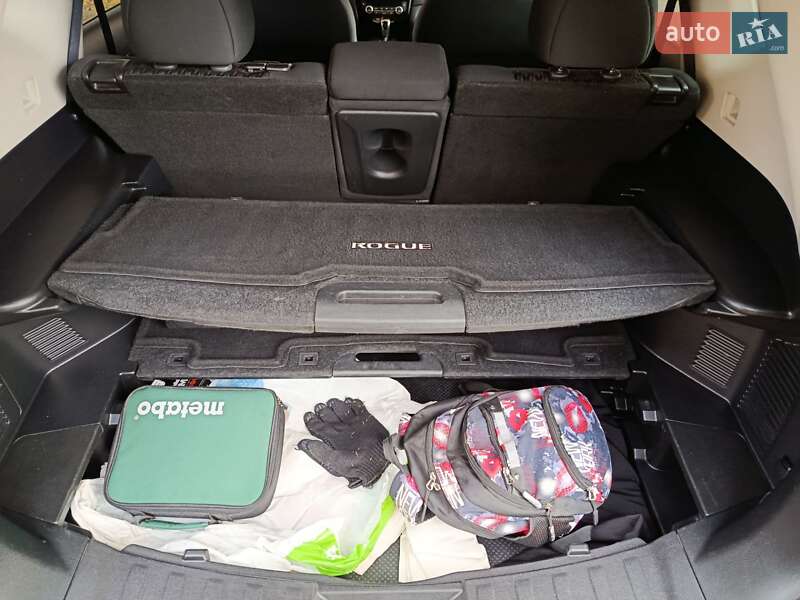 Внедорожник / Кроссовер Nissan Rogue 2016 в Хмельницком