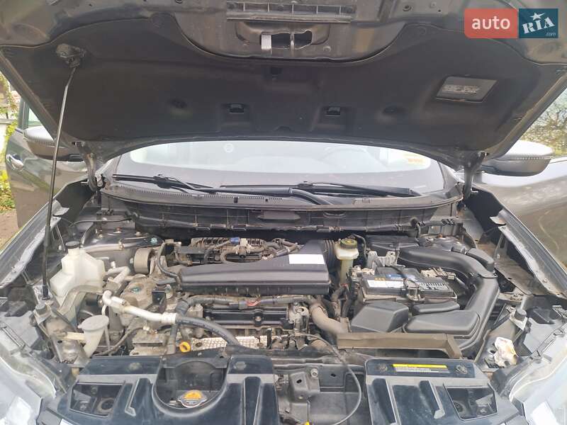 Внедорожник / Кроссовер Nissan Rogue 2020 в Дорогом