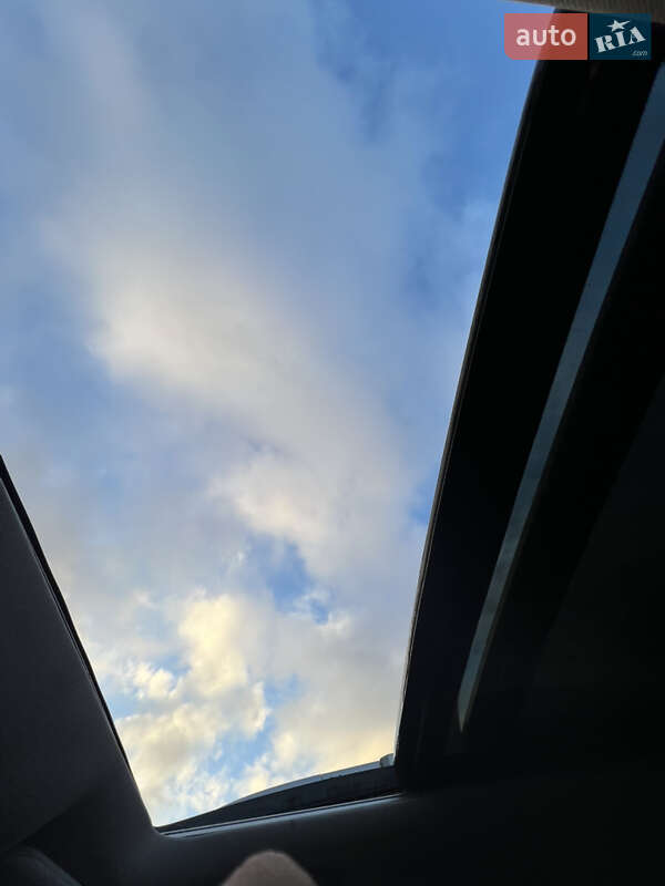 Позашляховик / Кросовер Nissan Rogue 2015 в Лубнах