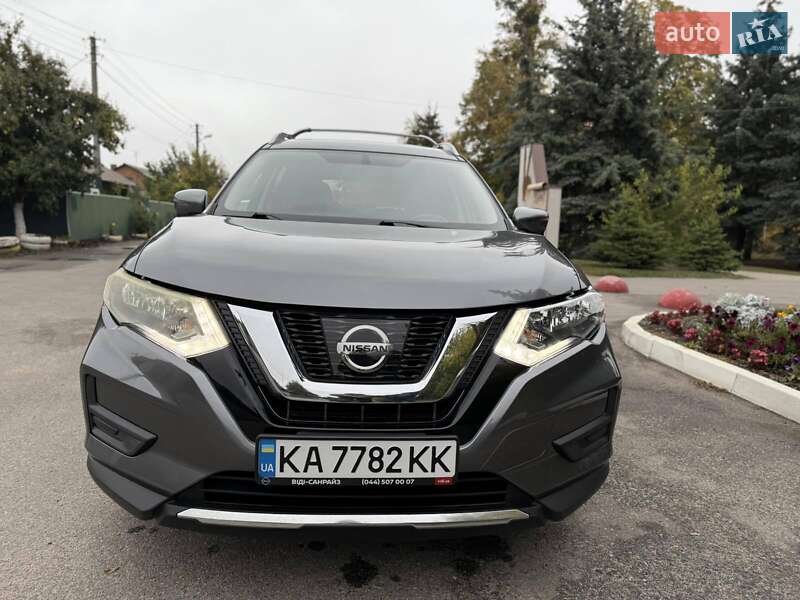 Внедорожник / Кроссовер Nissan Rogue 2017 в Чугуеве фото Внедорожник / Кроссовер Nissan Rogue 2017 в Чугуеве