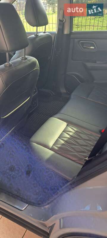 Позашляховик / Кросовер Nissan Rogue 2023 в Львові