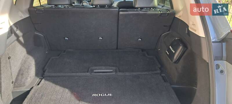 Позашляховик / Кросовер Nissan Rogue 2023 в Львові
