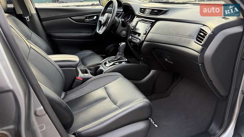 Позашляховик / Кросовер Nissan Rogue 2018 в Києві